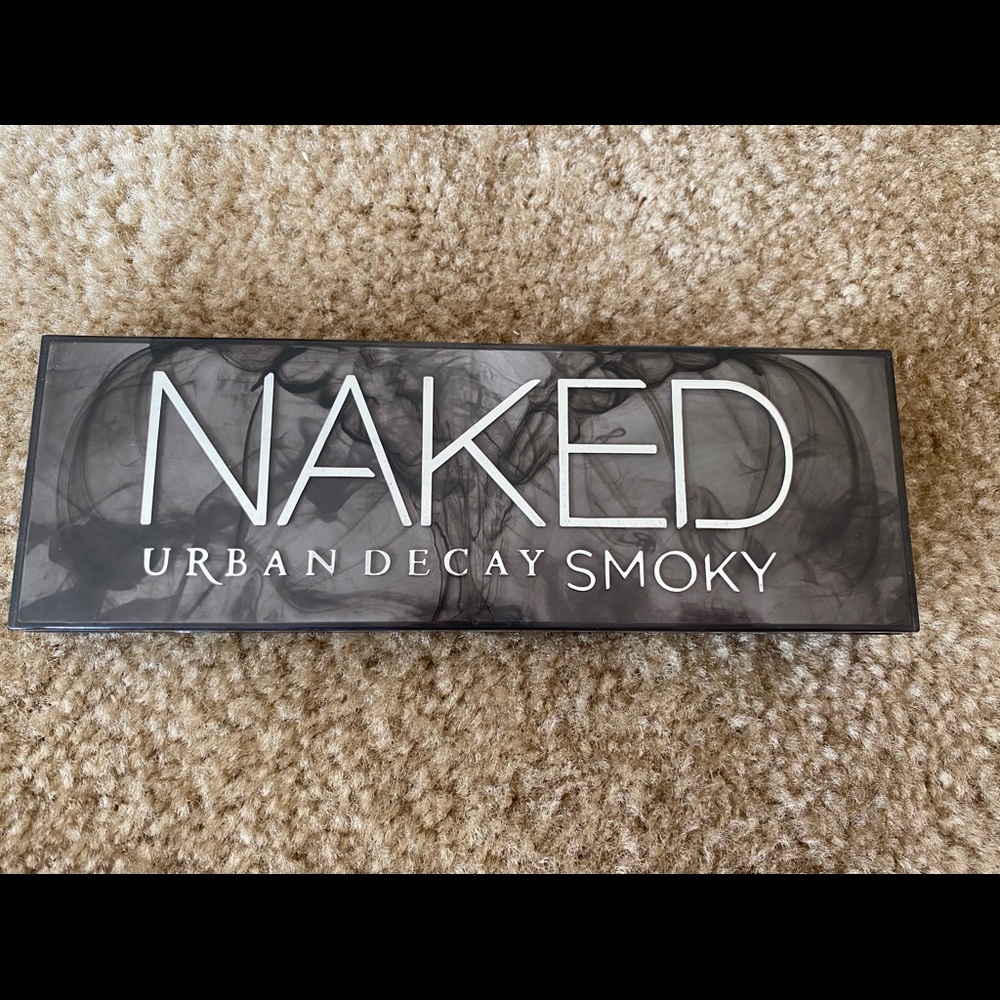 Urban Decay Naked Smoky palette
